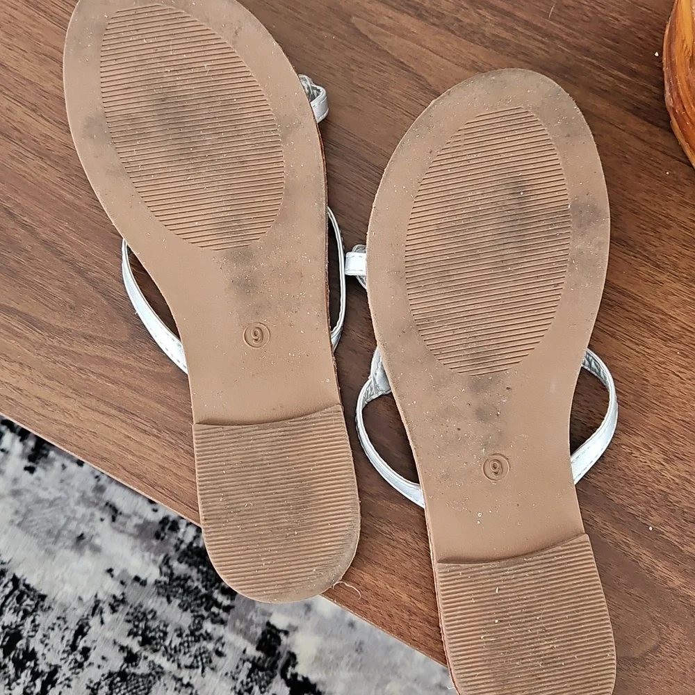 Silver Starfish Women's Sandals - Picture 2 of 2